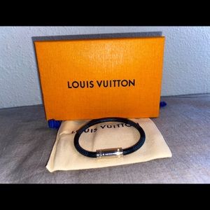 Louis Vuitton Men’s Keep It bracelet